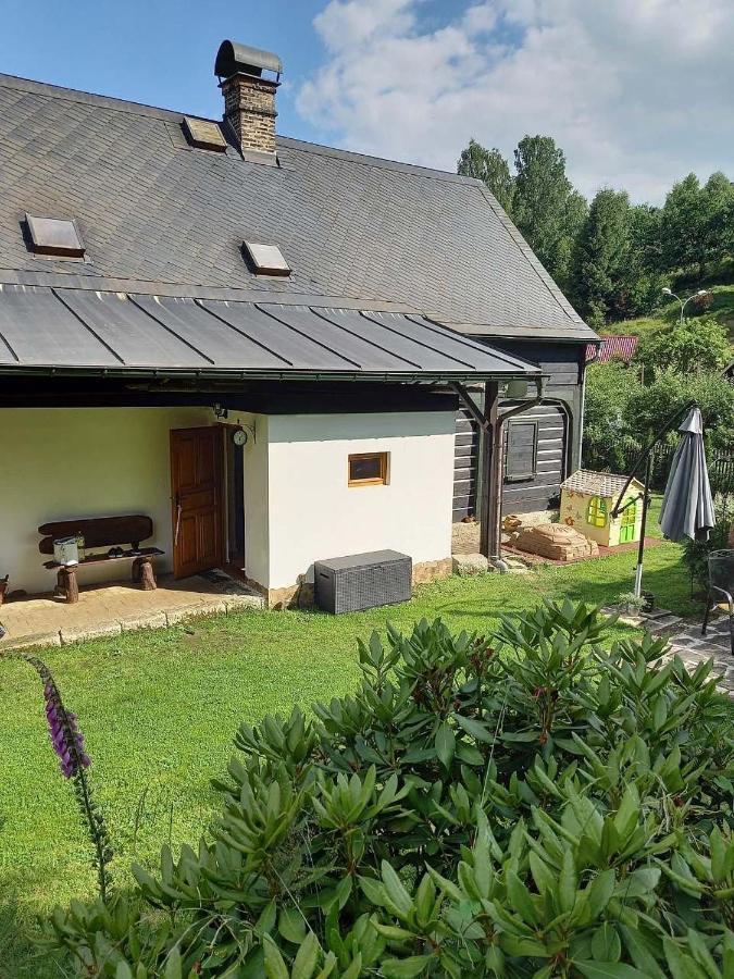 Medova Chaloupka Jetrichovice Ceske Svycarsko Villa Exterior photo